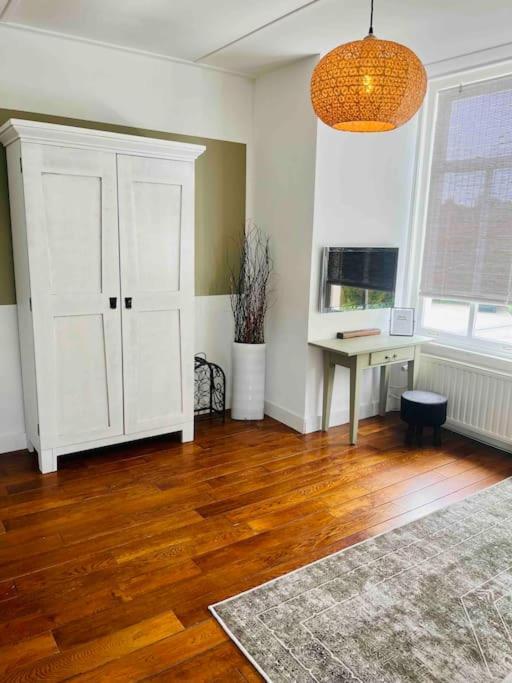 Heerlijk Appartement Centrum Breda En Restaurant! Bagian luar foto